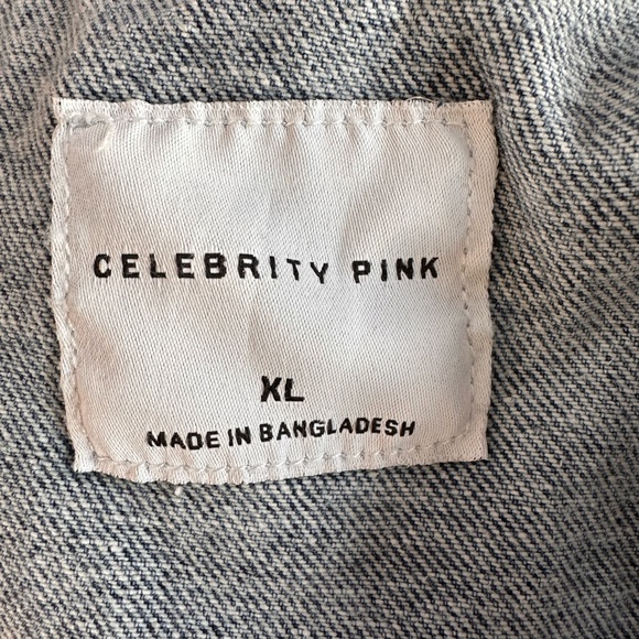 Celebrity Pink Oversized Shacket Button Down With Chest Pockets Acid Wash Denim - Picture 6 of 9